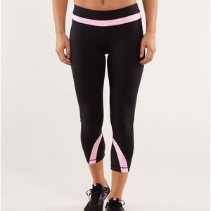 SOLD Lululemon Run: Inspire Crop leggings. Sz 6